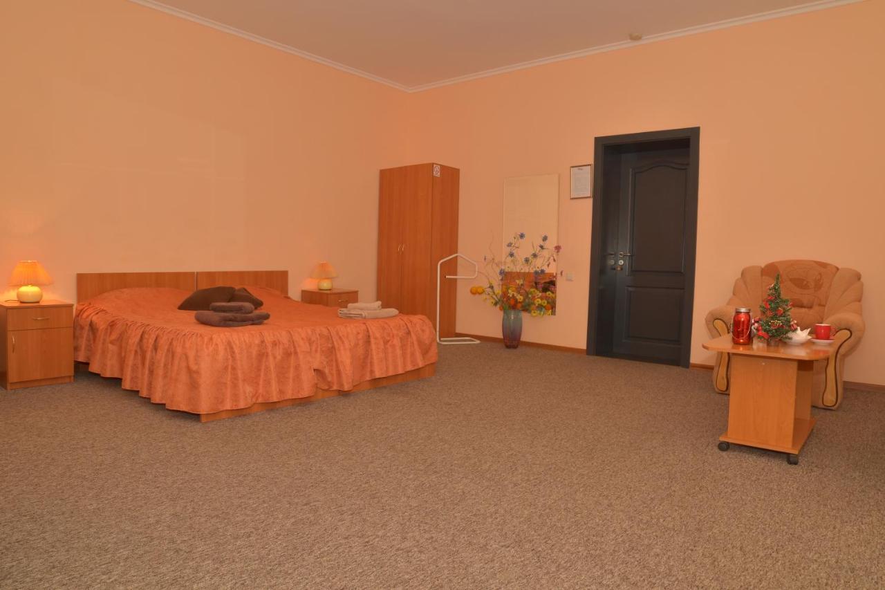 Отель "Экспресс" Jitomir Exterior foto