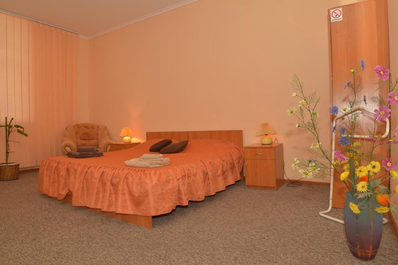 Отель "Экспресс" Jitomir Exterior foto